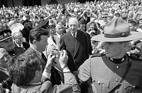 Click image for larger version

Name:	General_Charles_de_Gaulle_at_Expo_67_.jpg
Views:	361
Size:	71.0 KB
ID:	4420